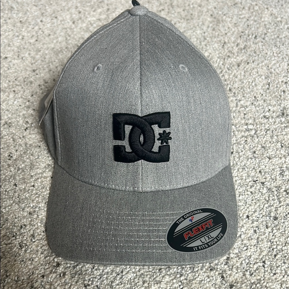 DC Cap Star Flexfit Gray Cap NWT